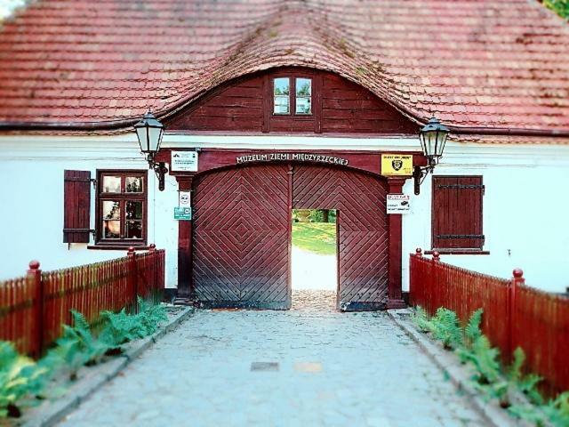 Pokoje Do Wynajecia Piastowska Międzyrzecz 외부 사진